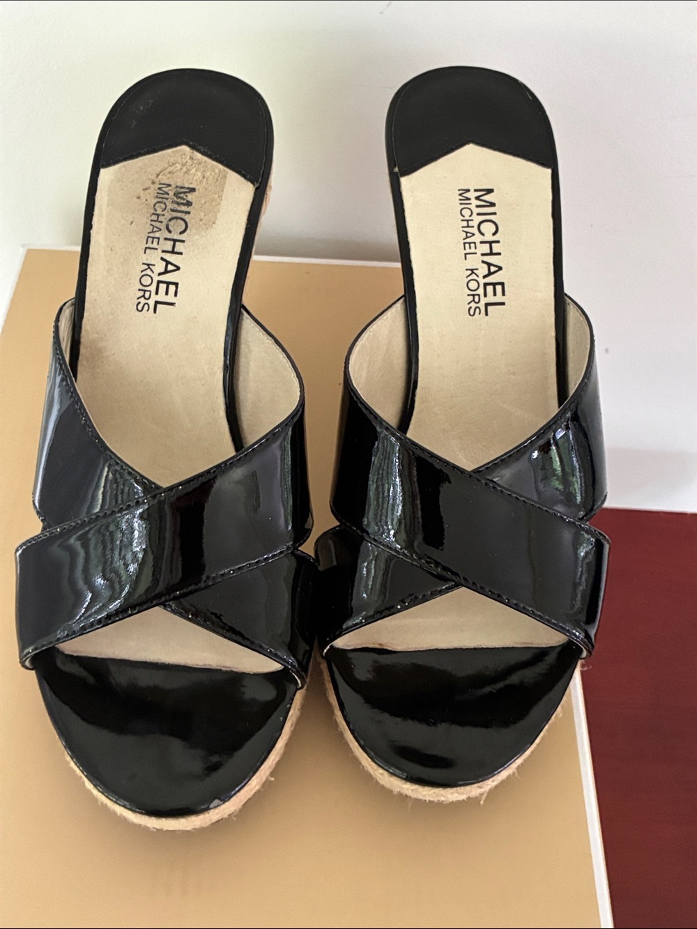 MICHAEL Michael Kors Black Patent Espadrille Wedge Slides - Picture 4 of 12